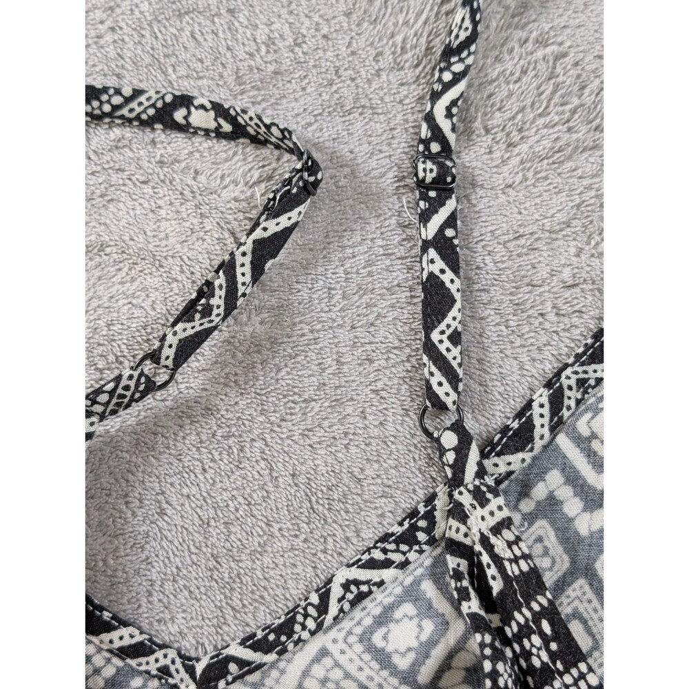 Rue21 Y2K Dress Womens S Black White Geometric Shark Bite Hem Spaghetti Strap - Picture 4 of 9